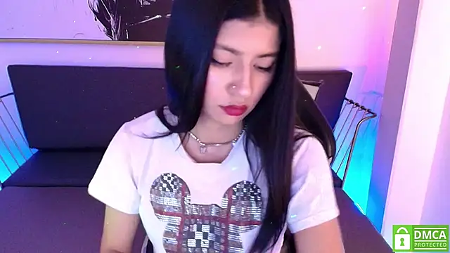 Dulcetorres  online show from February 11, 2025, 4:13 pm