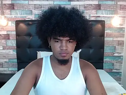 Snapshot of JaicobRuneer chatting on October 13, 2025, 2:07 pm JaicobRuneer online show from October 13, 2025, 2:07 pm