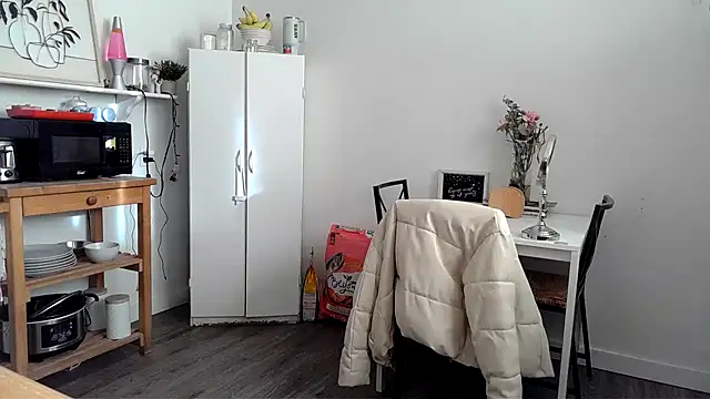 Kittyymaze1 online show from February 26, 2026, 1:11 pm