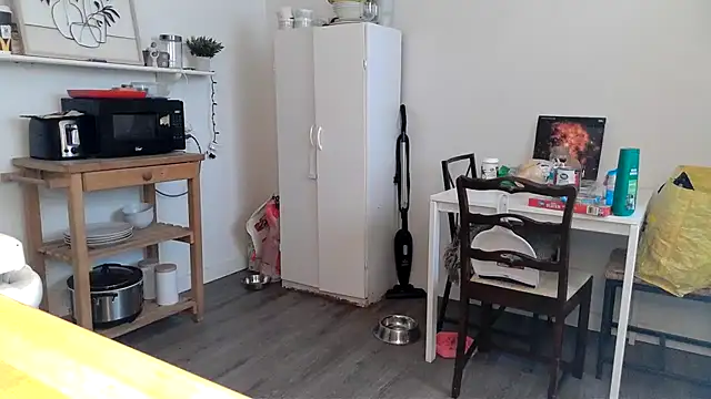 Kittyymaze1 online show from January 8, 2026, 1:17 pm