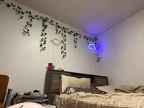 Snapshot of Kittyymaze1 chatting on September 23, 2025, 12:34 pm Kittyymaze1 online show from September 23, 2025, 12:34 pm