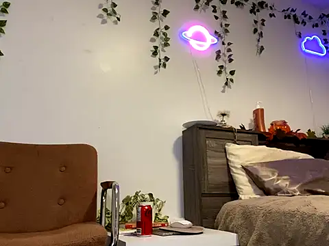 Snapshot of Kittyymaze1 chatting on October 10, 2025, 2:51 pm Kittyymaze1 online show from October 10, 2025, 2:51 pm