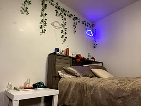 Snapshot of Kittyymaze1 chatting on October 20, 2025, 1:11 pm Kittyymaze1 online show from October 20, 2025, 1:11 pm