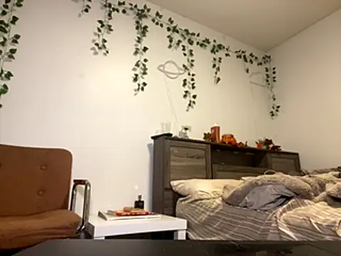 Snapshot of Kittyymaze1 chatting on October 16, 2025, 12:35 pm Kittyymaze1 online show from October 16, 2025, 12:35 pm