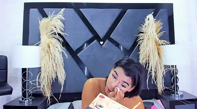 TiaraRosse online show from March 6, 2025, 4:08 am