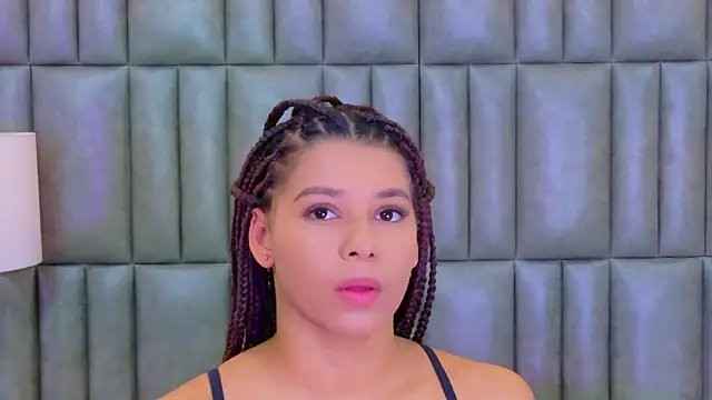 Snapshot of TiaraRosse chatting on February 5, 2026, 4:08 am TiaraRosse online show from February 5, 2026, 4:08 am