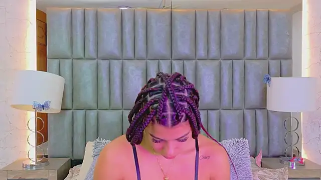 Snapshot of TiaraRosse chatting on June 12, 2026, 12:14 pm TiaraRosse online show from June 12, 2026, 12:14 pm