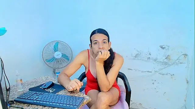 Snapshot of Oh_Tique chatting on February 22, 2026, 10:06 am Oh Tique online show from February 22, 2026, 10:06 am