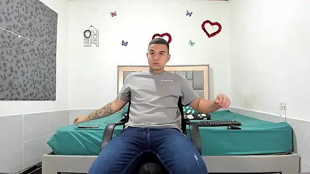 simookeler online show from October 13, 2025, 3:24 pm