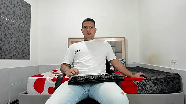 Snapshot of simookeler chatting on February 19, 2026, 11:56 pm simookeler online show from February 19, 2026, 11:56 pm