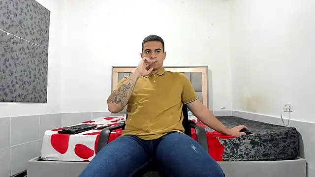 Snapshot of simookeler chatting on February 8, 2026, 6:05 pm simookeler online show from February 8, 2026, 6:05 pm