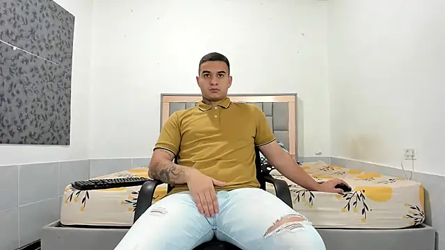 Snapshot of simookeler chatting on February 3, 2026, 11:26 am simookeler online show from February 3, 2026, 11:26 am