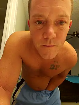 Snapshot of Bigtater1999 chatting on September 19, 2025, 9:19 pm Bigtater1999 online show from September 19, 2025, 9:19 pm