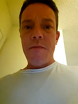Snapshot of Bigtater1999 chatting on December 31, 2024, 1:15 am Bigtater1999 online show from December 31, 2024, 1:15 am