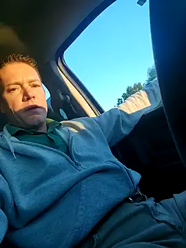 Snapshot of Bigtater1999 chatting on October 22, 2025, 11:42 am Bigtater1999 online show from October 22, 2025, 11:42 am