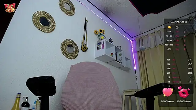 Snapshot of Soffy-brooks chatting on January 15, 2025, 7:59 am Soffy-brooks online show from January 15, 2025, 7:59 am