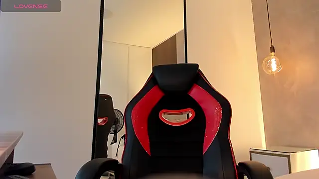 Snapshot of alma_fenix chatting on October 30, 2025, 12:14 pm alma fenix online show from October 30, 2025, 12:14 pm