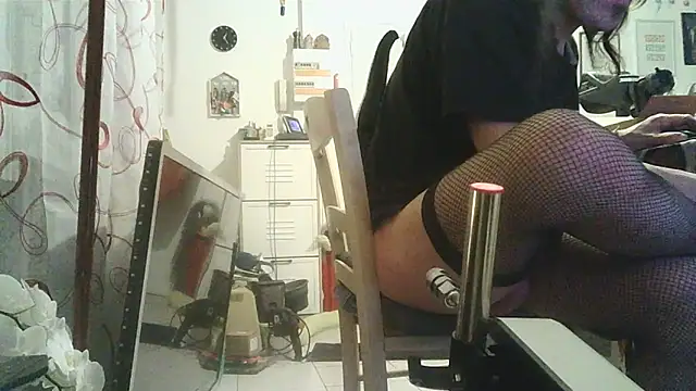 Snapshot of cyril020202 chatting on October 20, 2025, 5:13 pm cyril020202 online show from October 20, 2025, 5:13 pm