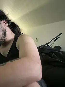 bananahot31 online show from April 18, 2026, 2:19 pm