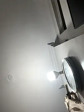 John desihunk online show from December 3, 2025, 5:34 pm