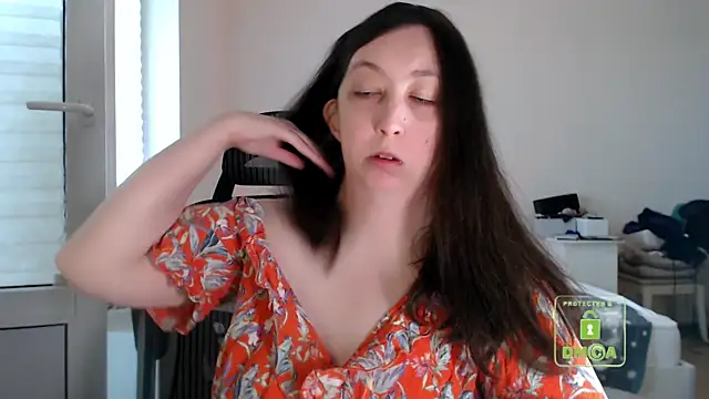Snapshot of cute_and_hot chatting on May 13, 2026, 3:19 pm cute and hot online show from May 13, 2026, 3:19 pm