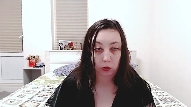 Snapshot of cute_and_hot chatting on February 5, 2025, 3:52 pm cute and hot online show from February 5, 2025, 3:52 pm