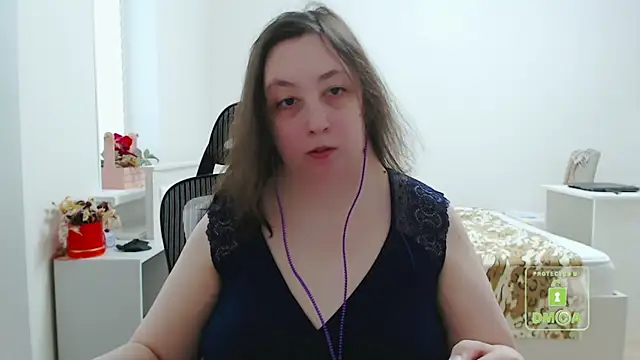 Snapshot of cute_and_hot chatting on February 13, 2025, 12:00 pm cute and hot online show from February 13, 2025, 12:00 pm