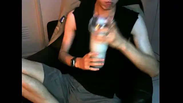 Ray175oo online show from October 9, 2025, 1:11 pm