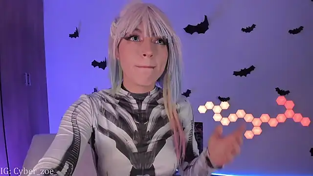 cyberzoe online show from November 14, 2025, 5:05 pm