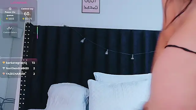 hotlatinateacher online show from November 16, 2025, 6:56 pm