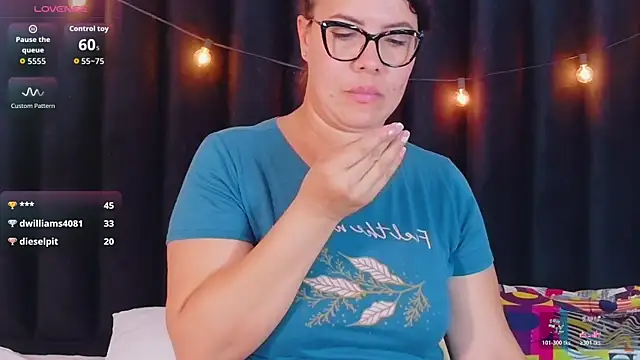 Snapshot of hotlatinateacher chatting on October 28, 2025, 7:18 am hotlatinateacher online show from October 28, 2025, 7:18 am