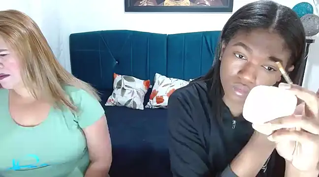 NATHYHOTT online show from March 10, 2025, 1:43 pm