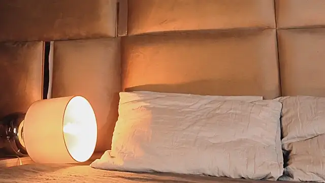 Snapshot of angelinepossy chatting on September 19, 2025, 10:03 pm angelinepossy online show from September 19, 2025, 10:03 pm