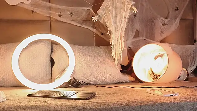 Snapshot of angelinepossy chatting on October 22, 2025, 9:35 pm angelinepossy online show from October 22, 2025, 9:35 pm