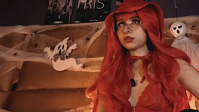 Snapshot of angelinepossy chatting on October 19, 2025, 9:50 pm angelinepossy online show from October 19, 2025, 9:50 pm