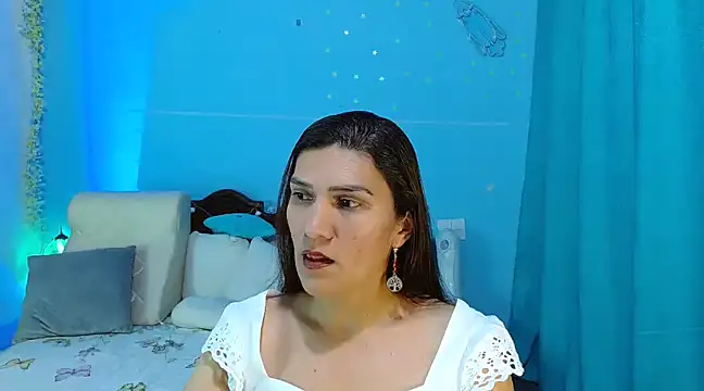 Snapshot of venus_swet_ chatting on February 9, 2025, 2:49 am venus swet online show from February 9, 2025, 2:49 am