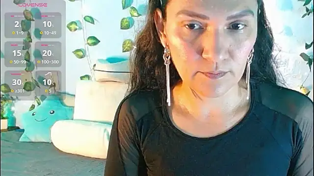 Snapshot of venus_swet_ chatting on October 24, 2025, 9:47 pm venus swet online show from October 24, 2025, 9:47 pm