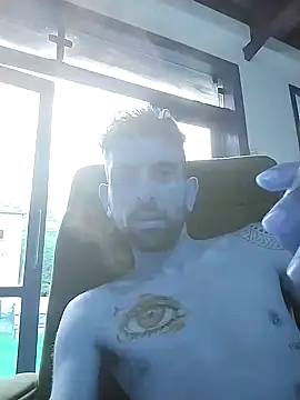 fehesan22 online show from December 5, 2024, 8:28 pm