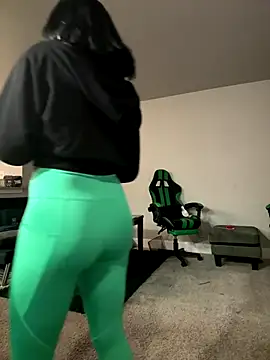 RainFallzxxz online show from October 14, 2025, 11:33 am