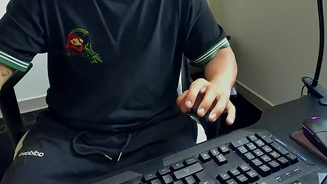 stebankechima online show from October 19, 2025, 5:37 pm