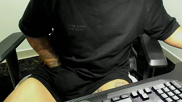 stebankechima online show from October 12, 2025, 11:28 pm