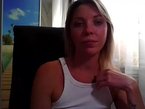 VelvetLove287 online show from September 26, 2025, 2:13 pm