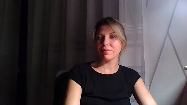 VelvetLove287 online show from February 24, 2025, 7:41 pm