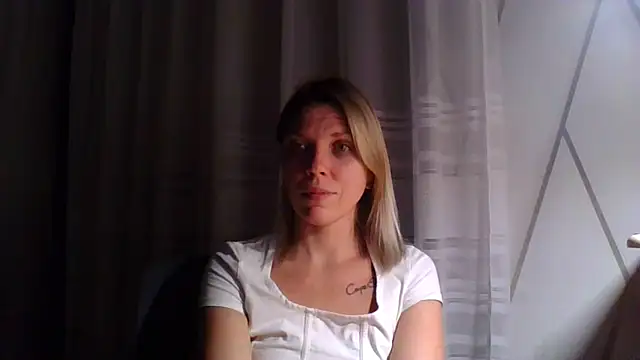 VelvetLove287 online show from February 25, 2025, 7:27 pm
