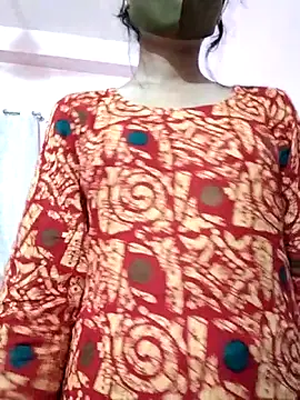 Snapshot of Arisha- chatting on September 12, 2025, 6:29 pm Arisha- online show from September 12, 2025, 6:29 pm