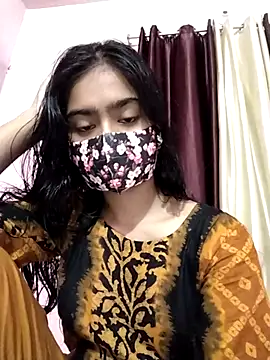 Snapshot of Arisha- chatting on October 4, 2025, 7:48 pm Arisha- online show from October 4, 2025, 7:48 pm