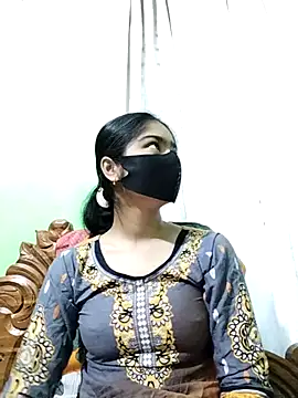 Snapshot of Arisha- chatting on February 26, 2025, 12:52 am Arisha- online show from February 26, 2025, 12:52 am