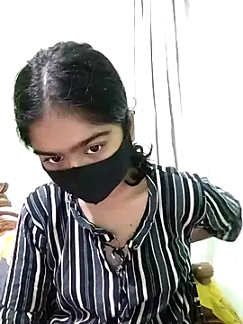 Snapshot of Arisha- chatting on February 12, 2025, 5:58 pm Arisha- online show from February 12, 2025, 5:58 pm