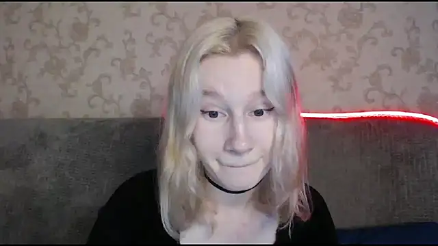 Snapshot of EnigmaSee chatting on September 28, 2025, 1:45 am EnigmaSee online show from September 28, 2025, 1:45 am