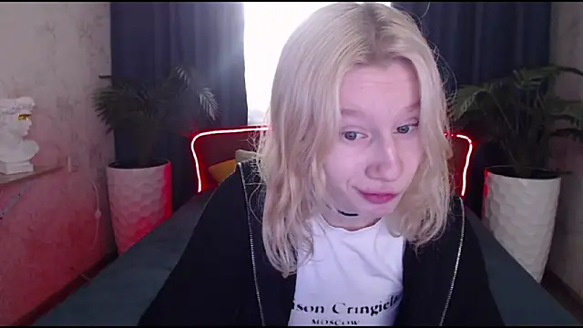 Snapshot of EnigmaSee chatting on October 11, 2025, 2:01 am EnigmaSee online show from October 11, 2025, 2:01 am